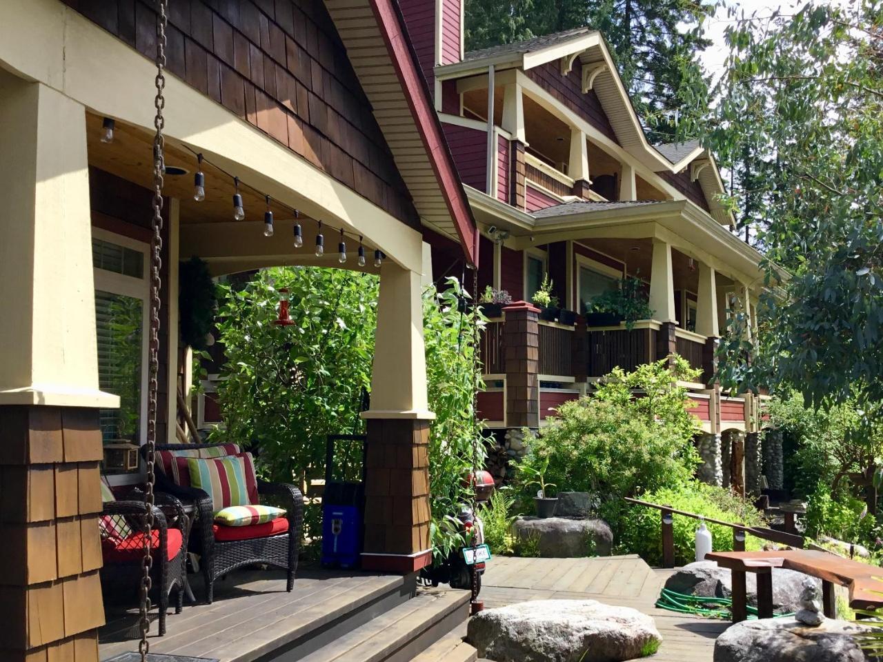 The Tuwanek And Lodge Sechelt