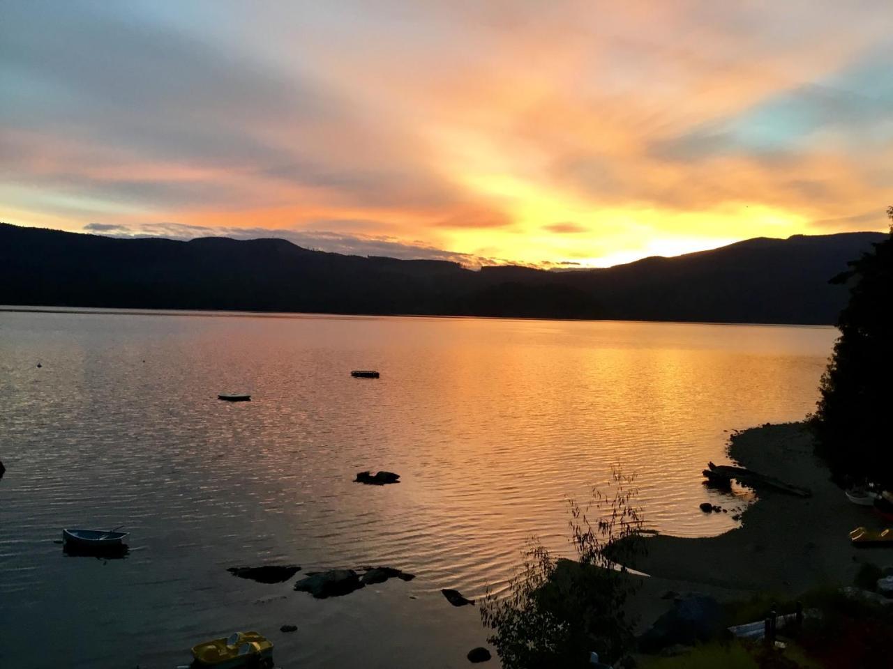 Lodge The Tuwanek And